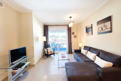 Image de Appartement de 2 chambres Ă coucher Ă seulement 150 m de la plage de Sabinillas