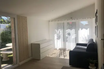 Image de Studio refait à neuf avec jardin Aigues Mortes