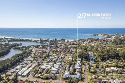 Image de Terrigal Townhouse 3 minutes from the beach, cafes and restaurants.