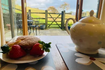 Image de An idyllic cottage with stunning views. For those wanting rest and relaxation.