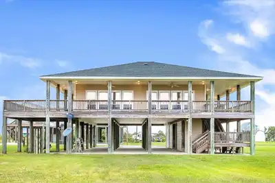 Image de My Favorite Beach House - Charming 3 bedroom with Gulf view