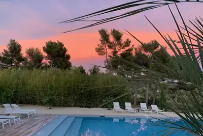 Image de Magnifique villa moderne avec vue vignes et mer