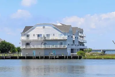 Bays Landing -Dynamic Waterfront Views-Townhouse -Linens Andtowels Provided