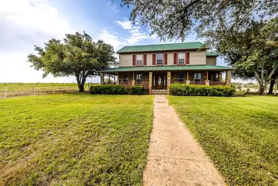 Image de The Grassy Ridge House. Only 5 min from Rocker B Baseball Ranch! Sleeps up to 18