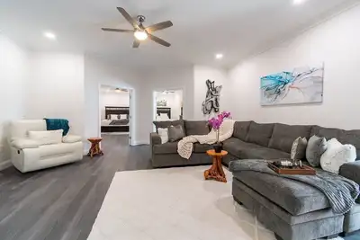 Image de Beautiful Remodeled 2 Bedroom Beachside Loft