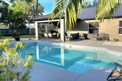 Image de Winter\/Spring Deals Pool, Tropical F. Bk Yard Garage Beach Close 2 All