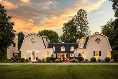 Image de Bourbon Trail Estate on 22. 5 Acres!