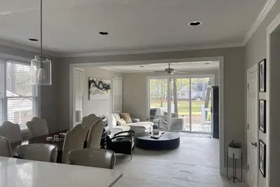 Image de Reynolds Modern Golf Front Cottage