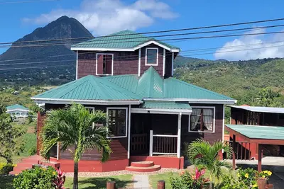 Image de Breathtaking Piton views, alluring sunsets over Caribbean Sea 5 min from beach