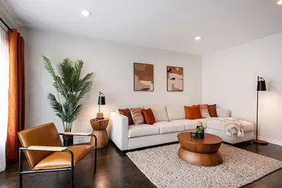 Image de Luxurious House - 25 min Downtown - 10min Midway Airport
