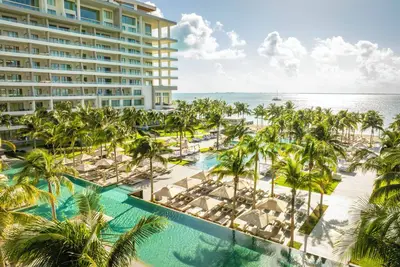 Image de Garza Blanca Resort & Spa Cancun\nSpacious 2 Bdrm Suite W/ All the Amenities!