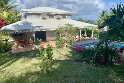 Villa Creole Avec Piscine A 200m De La Plage
