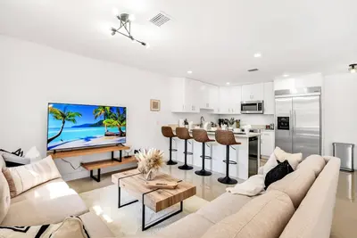Image de Last Chance for Summer Savings in Florida