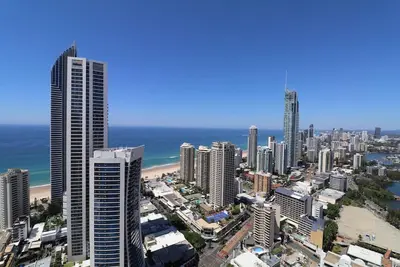 Image de 43rd Floor Luxury in Circle on Cavill