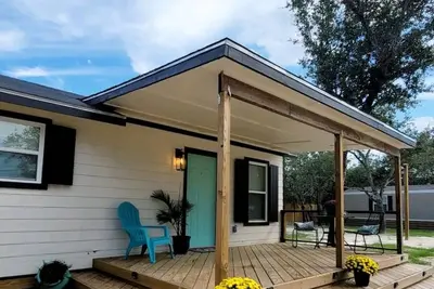 Image de Disco Ball Cottage 5 min from Rockport Beach