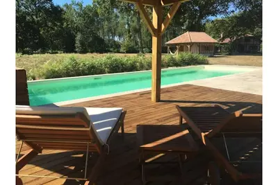 Image de Belle maison familiale landaise avec piscine