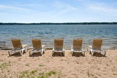 Image de Entire Hotel on Fife Lake!