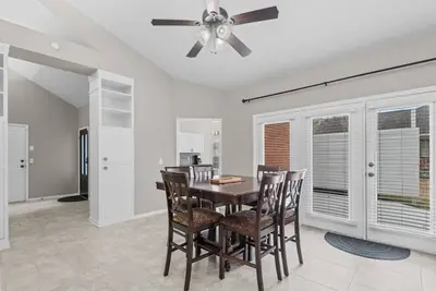 Image de BeautifulQuietHomePerfect4Stay in Lufkin, Texas!