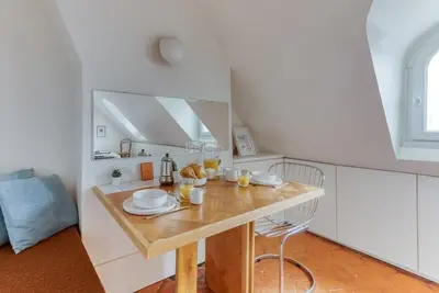 Image de Studio Cocoon with View in the Heart of Paris 09