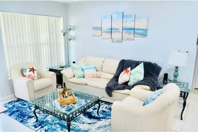 Image de Beachy Bliss Hideaway Home!