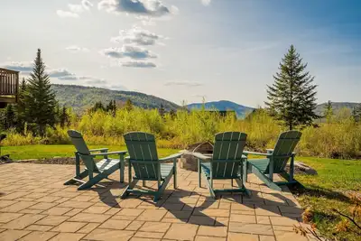 Image de Hot Tub, GameRoom & Bar, Patio, FirePit, Mountain Views, Pets Ok, Sunday River