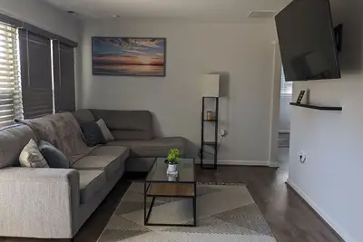 Image de Quiet Getaway on Beach Avenue!