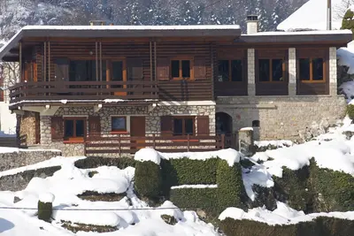 Image de Gite dans un chalet avec sauna privatif