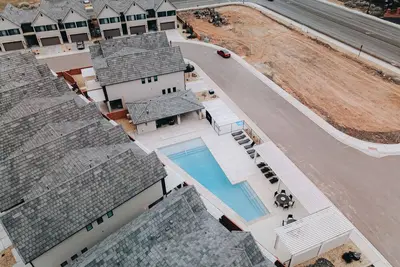 Image de Deluxe Manor with Private Hot Tub