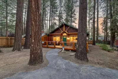 Image de Location, Location, Location! ! Emerald Isle Cabin
