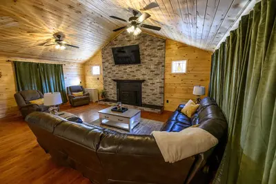 Image de Stay in a nice cozy home in the heart of the Hatfield Mccoy Trails!