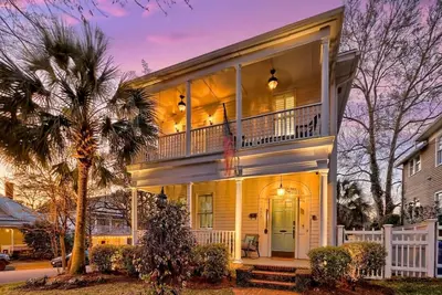 Image de Historic Southern Beauty 4bed Charming Cola Home!