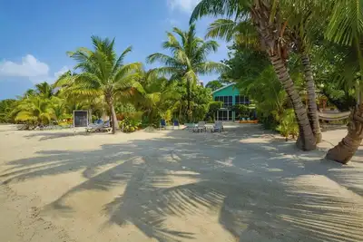 Image de Happy Endings Beach House