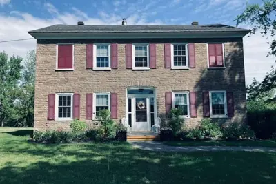 Image de Heritage Stone House on the Rideau Canal
