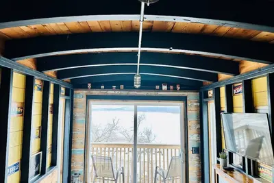 Image de Quirky unique caboose style stay close to quaint river towns and Lake Pepin!