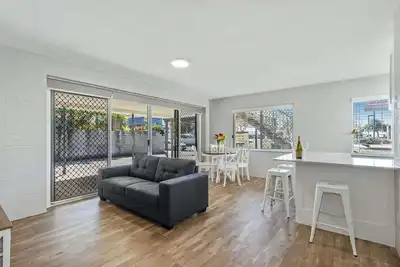 Image de Sea-Hi 2 Bedroom Beach Side Apartment