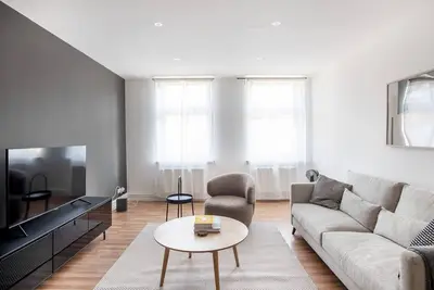Image de Beautiful Mitte 1br nr Spree, by Blueground