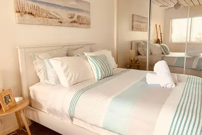 Image de Coolangatta, Gold Coast unit walk to beach & shops