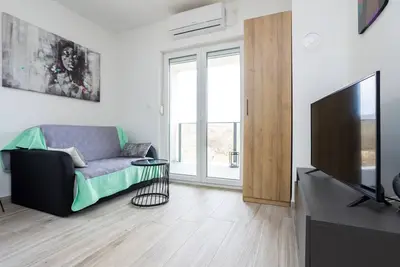 Image de Appartement de deux chambres avec le balcon Soline, Krk (A-20895-a)