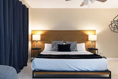 Image de Your Montrose Marshal! Sleeps 8, 4br, 4ba, 2pa