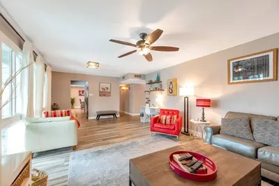Image de Perfect for Families- Pet Friendly, Near Old Town, Private Pool/Hot Tub, Bbq grill, Wifi, Free Golf!