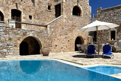 Venetian villa with four apartments