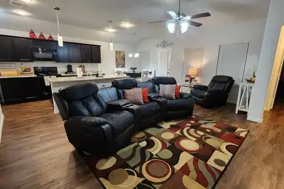 Image de Charming home just minutes from Fort Worth Downtown, Stockyards & Tcu