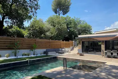 Image de Superbe villa moderne récente, 3 chambres / 6 pers, piscine, 5min pas de Cannes