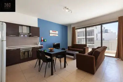 Image de Spacious Pv Apt close to clubs & schools with Wifi