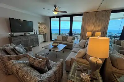 Image de Gulf Front Condo with Stunning Views!