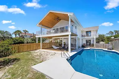 Image de On the Canal at Perdido Key - Splash in the private pool and take in canal views!