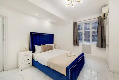 Spacious Apartment Near Harrods