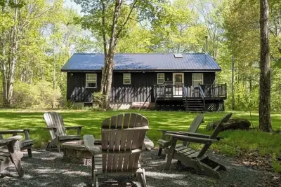 Image de Chic Cabin with Hot Tub and Fire Pit