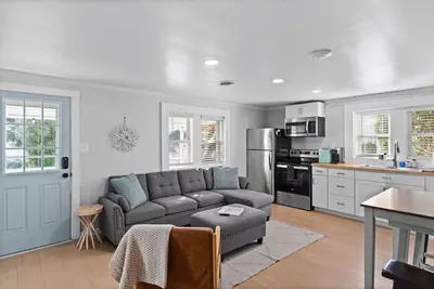 Image de Masonboro Manor @ Kure~ Beach, Fishing, Pool, Walk to Pier, Parking
