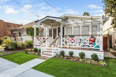 Image de Welcome to The Love Shack Cottage